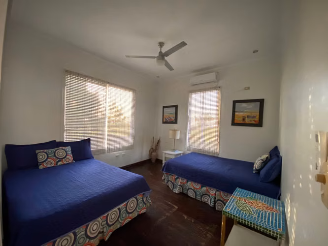  Se Vende Casa de Playa Amueblada en Tela, Atlántida