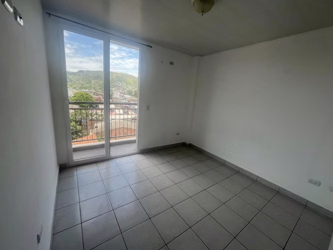 Se Vende Apto. Condominios La Ronda