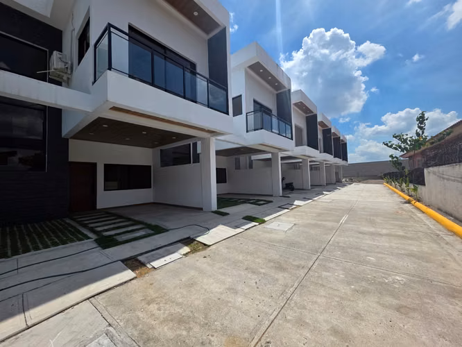 Se Alquila o Venden TownHouse Col. Juan Lindo - Imagen 8