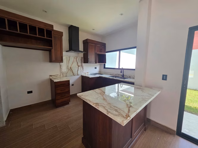 Se Alquila o Venden TownHouse Col. Juan Lindo - Imagen 6