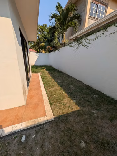 Se Renta Casa Res. El Barrial - Imagen 8