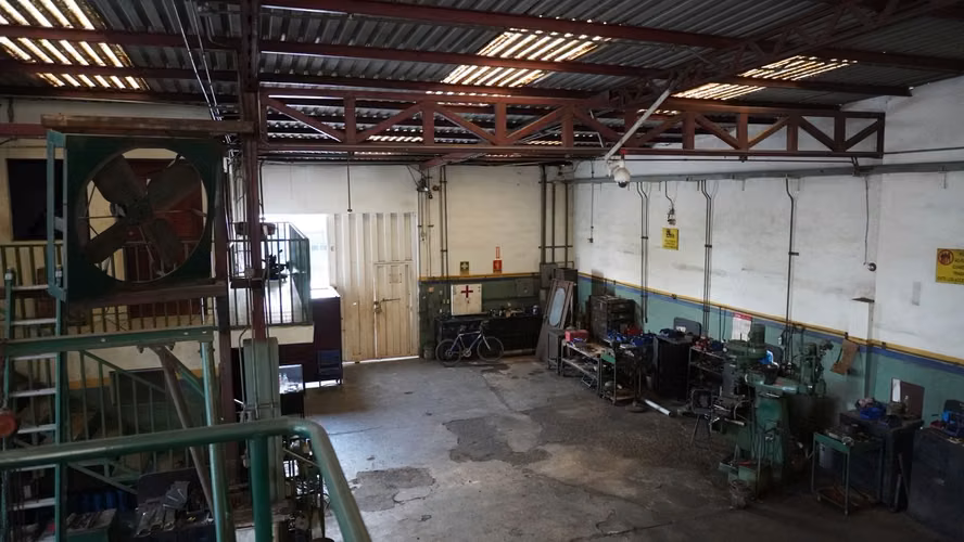 Venta de Bodega- Taller en Col. Smith San Pedro Sula (Sector Barandillas)