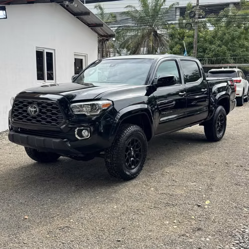 TOYOTA TACOMA 2023