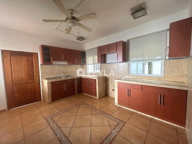 Se Alquila Casa En Residencial Foresta, SPS