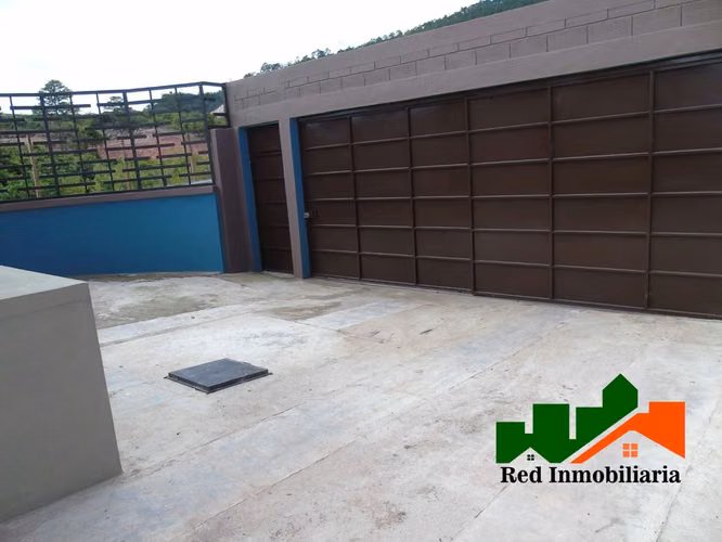  ¡CASA EN RENTA EN HACIENDA REAL! - Imagen 2