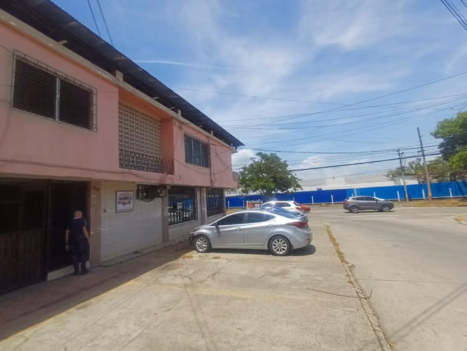 Se Vende Propiedad de esquina en Bo. Santa Ana
