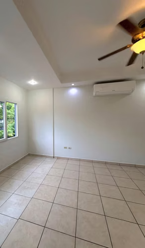 Se Alquila Amplia Casa en Residencial El Potosí