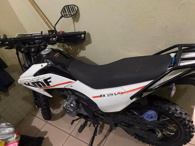 Motocicleta KMF ZX 150