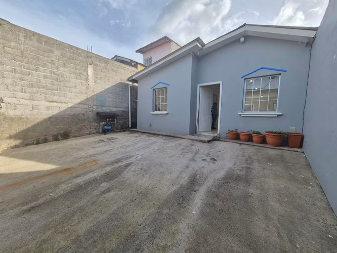 ALQUILER DE CASA AMPLIA  EN RESIDENCIAL HACIENDA REAL 1ERA ETAPA