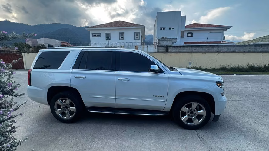 Chevrolet Tahoe 2017 Premier 4x4