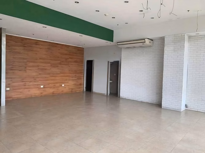 Se vende Local en Mall Altara- San Pedro Sula - Imagen 2