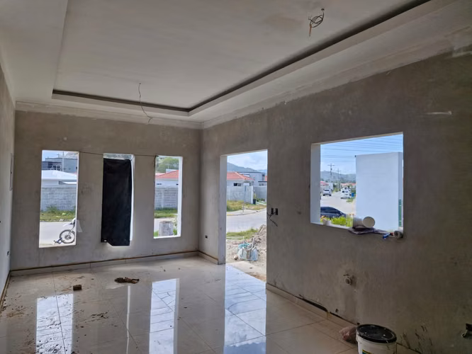  ¡Casa en Venta en Residencial Altos de Valencia – San Pedro Sula!
