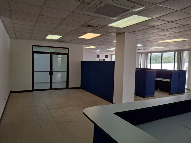 LOCAL PARA OFICINAS COORPORATIVAS