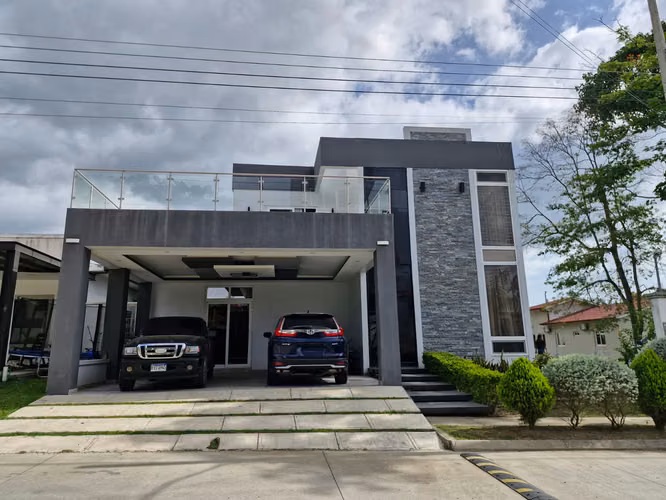  ¡Casa de Dos Plantas en Venta en Residencial Paseo del Ángel IV Etapa – El Progreso, Yoro!