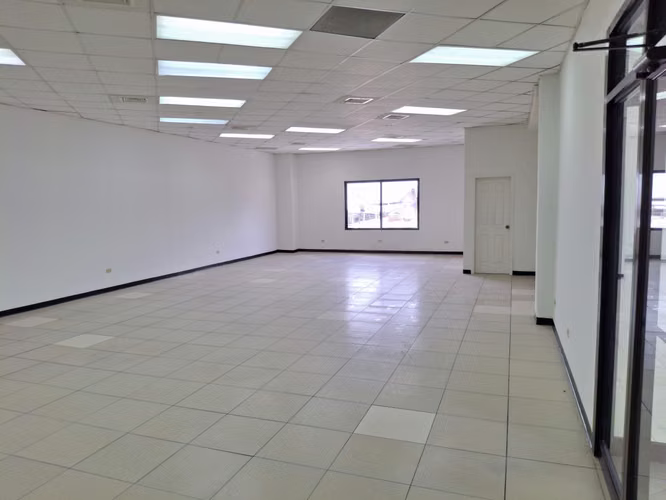EN ALQUILER LOCAL PARA OFICINAS O COMERCIAL - Imagen 4