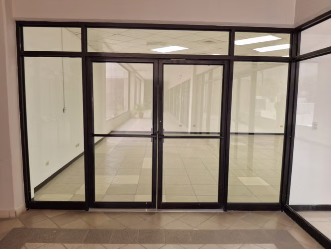 EN ALQUILER LOCAL PARA OFICINAS O COMERCIAL - Imagen 6