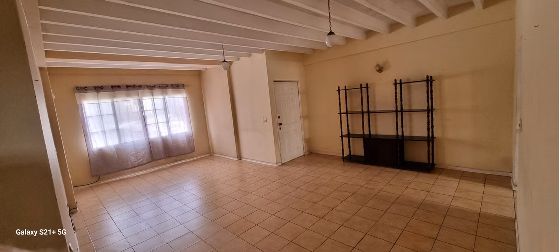 Nice apartment in    condo,  at one block of US Embassy