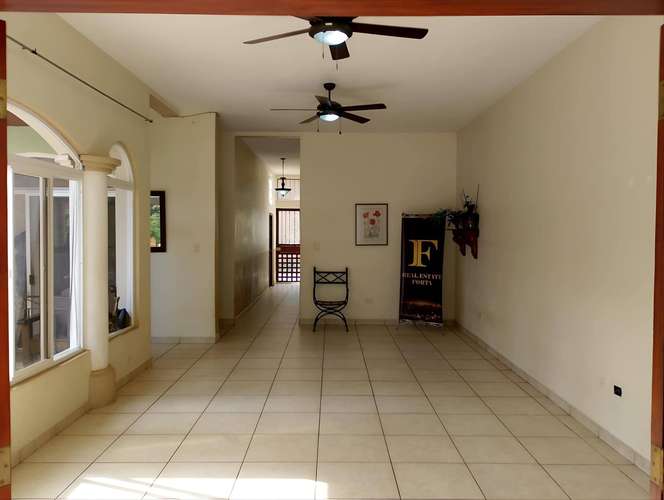 Venta de Hermosa Casa de Esquina, en la Residencial Siboney, en El Chimbo, en Tegucigalpa. - Imagen 17