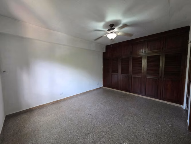 Se Renta Townhouse en Colonia Universidad San Pedro Sula - Imagen 6