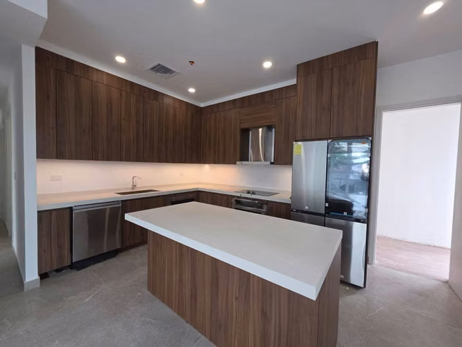 SE RENTA O VENDE AMPLIO CONDOMINIO EN PANORAMA III SAN PEDRO SULA