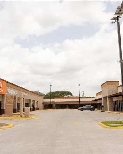Se Rentan Locales en Plaza Calpules - Imagen 3