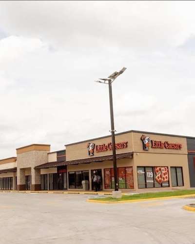 Se Rentan Locales en Plaza Calpules - Imagen 2