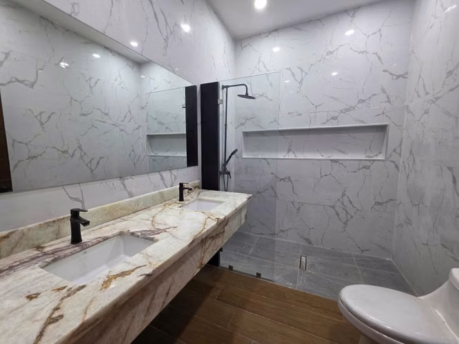 SE ALQUILAN TOWNHOUSES NUEVOS EN COLONIA JUAN LINDO SAN PEDRO SULA - Imagen 4