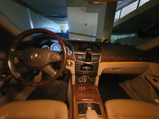 Mercedes-Benz E350 Elegance 2011  – De Agencia / Solo 65,000 km - Imagen 11