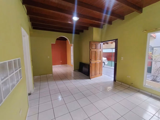 Casa de uso residencial, en colobia Miraflores sur