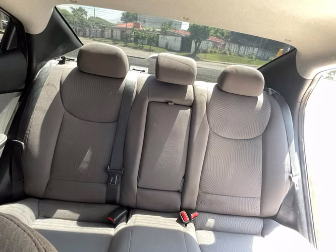 Hyundai Elantra SE 2026