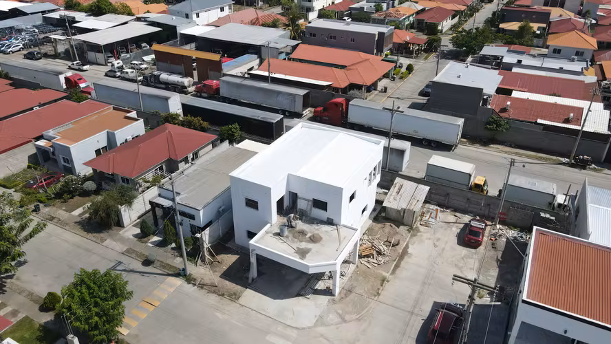 Casa Nueva 4 Habitaciones en San Pedro Sula