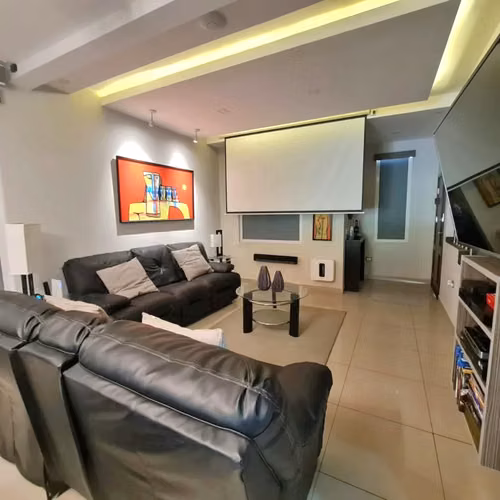 Se Alquila Casa Sin Amueblar En Residencial Bugambilia - Imagen 2