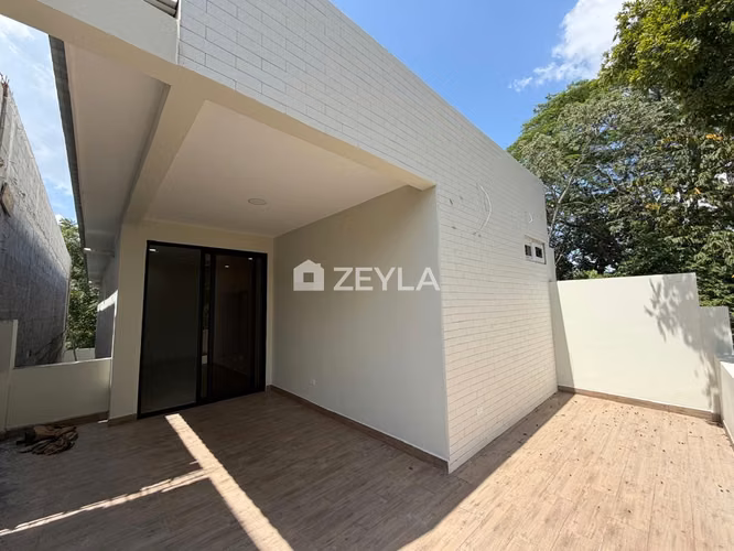 Preventa Townhouse En Residencial Lomas Del Pedregal, SPS