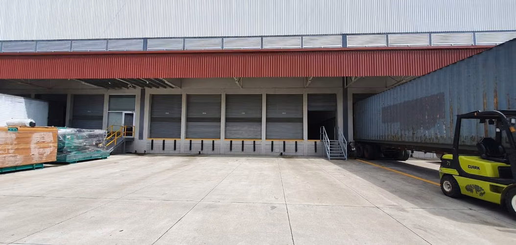 Se Renta Bodega en 33 Calle san pedro sula