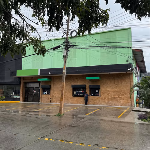 SE ALQUILA BODEGA EN COLONIA ZERON San pedro sula