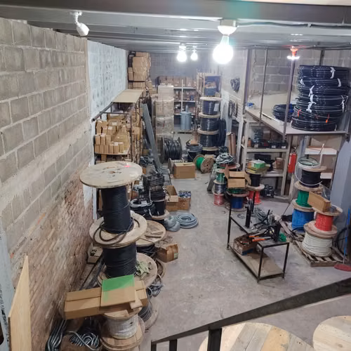 Se Vende Local Comercial Col. Miramontes - Imagen 8