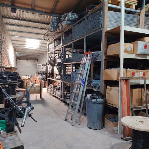 Se Vende Local Comercial Col. Miramontes - Imagen 5