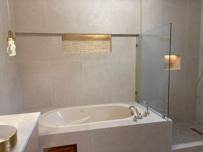  APARTAMENTO EJECUTIVO FULL AMUEBLADO EN COLONIA LARA | US$1,400/MES
