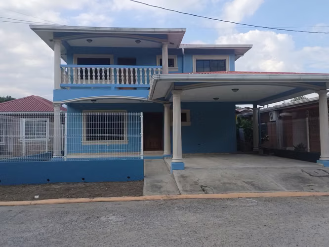¡Casa de 2 Niveles en Venta en Residencial Villas Mallorca – Sector Las Españolas, San Pedro Sula!