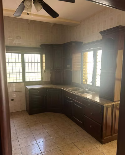 Se Alquila Casa en Jardines del Valle-SAN PEDRO SULA - Imagen 4
