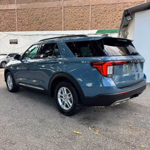 FORD EXPLORER ACTIVE 2025 - Imagen 3
