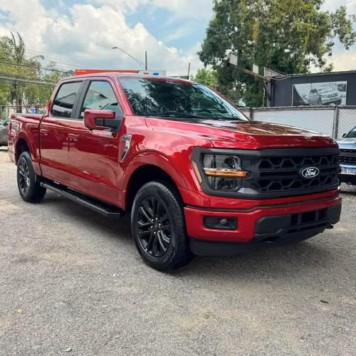 FORD F150 XLT 2025