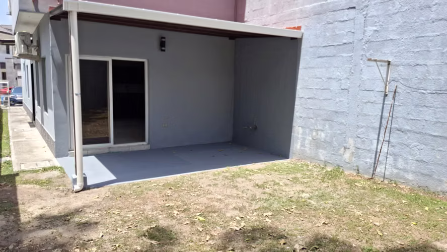 APARTAMENTO SEMIAMUEBLADO EN RES. CASA MAYA - Imagen 8