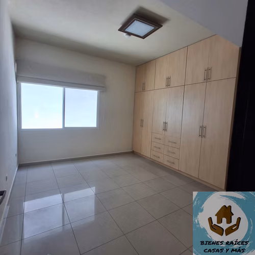ALQUILAMOS AMPLIO APARTAMENTO DE 2 HABITACIONES A POCOS METROS DEL BLVD LOS PRÓCERES - Imagen 5