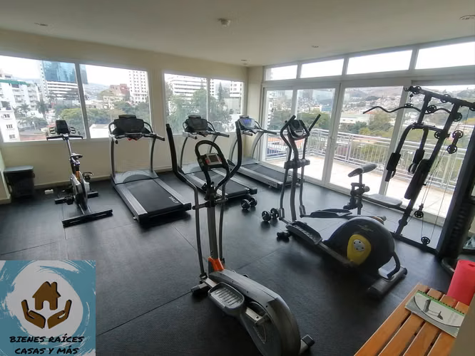 ALQUILAMOS AMPLIO APARTAMENTO DE 2 HABITACIONES A POCOS METROS DEL BLVD LOS PRÓCERES - Imagen 8