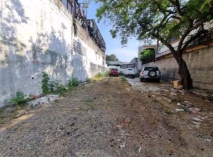  ¡TERRENO COMERCIAL EN VENTA EN BARRIO MEDINA – SAN PEDRO SULA! - Imagen 2