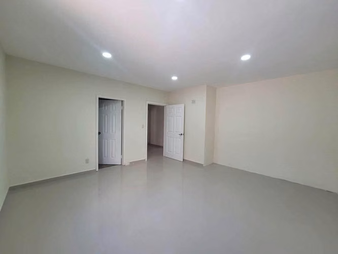 SE RENTA | Casa Totalmente Remodelada, Barrio El Benque, cerca de Miguel Paz Barahona. - Imagen 5