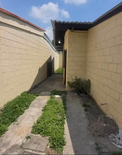  ¡Casa en Venta en Colonia Satélite 2.ª Etapa – San Pedro Sula! - Imagen 5