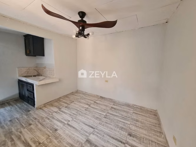 Se Vende Casa Remodelada En Colonia Los Zorzales,SPS - Imagen 3