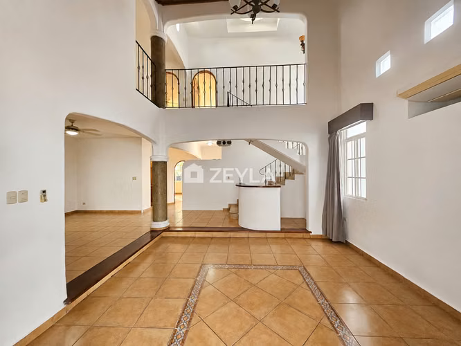 Se Alquila  Amplia Casa En Residencial Foresta, SPS - Imagen 2